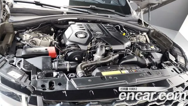 Land Rover Range Rover Velar 2019 thumb 9