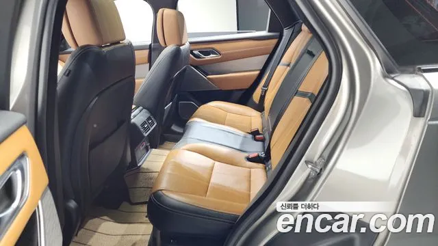 Land Rover Range Rover Velar 2019 thumb 8