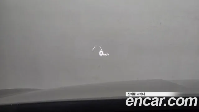 Genesis G90 2019 thumb 10