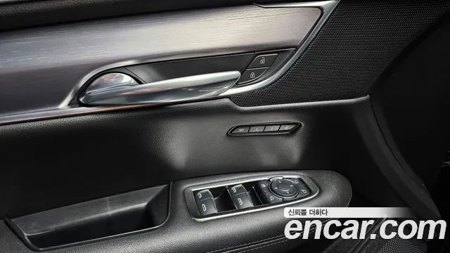 Cadillac XT5 2019 thumb 10
