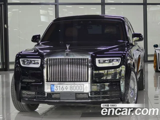 Rolls-Royce Phantom 2021 thumb 11