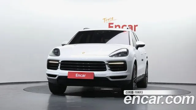 Porsche Cayenne 2019 thumb 12