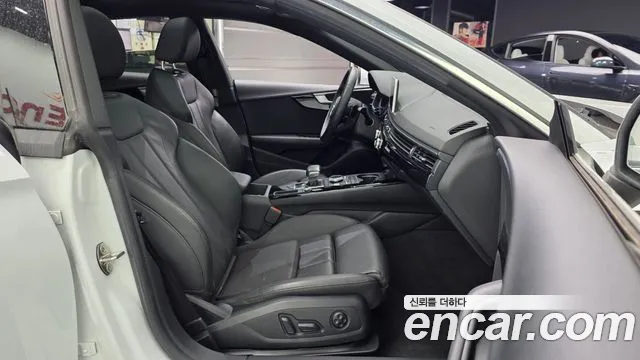 Audi A5 2019 thumb 2