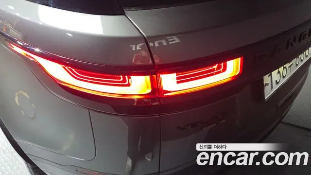 Land Rover Range Rover Velar 2019 thumb 8