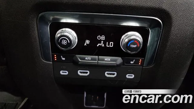 GMC Yukon 2021 thumb 12