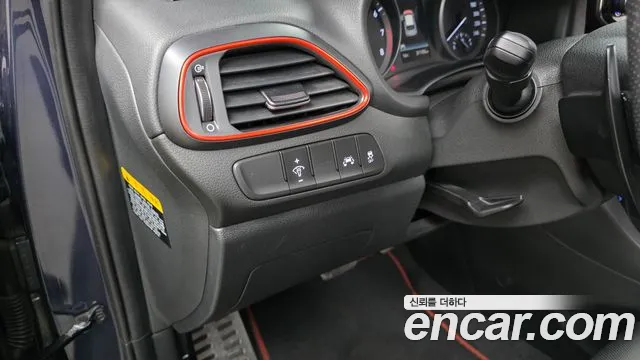 Hyundai i30 2020 thumb 4