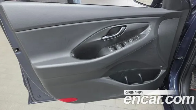 Hyundai i30 2020 thumb 9