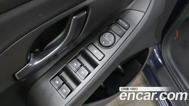 Hyundai i30 2020 thumb 12