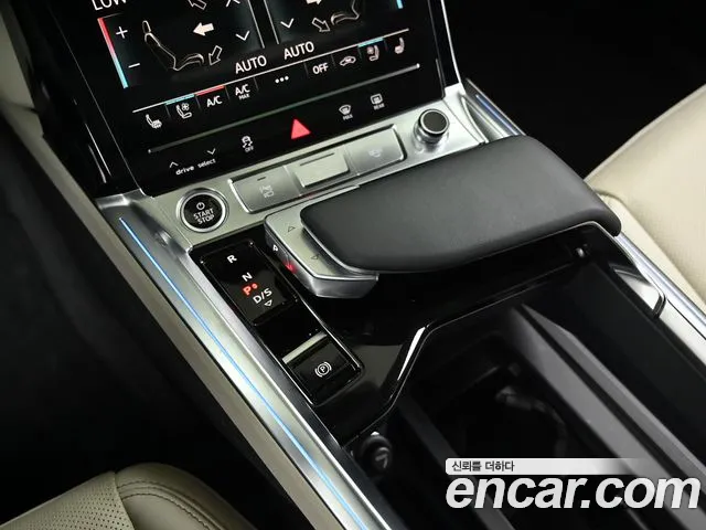 Audi Q8 e-tron 2024 thumb 9