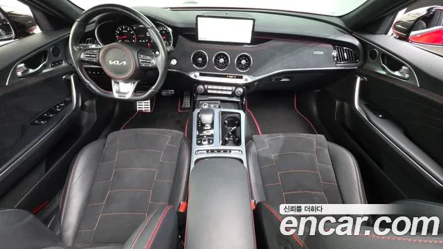 Kia Stinger 2023 thumb 3