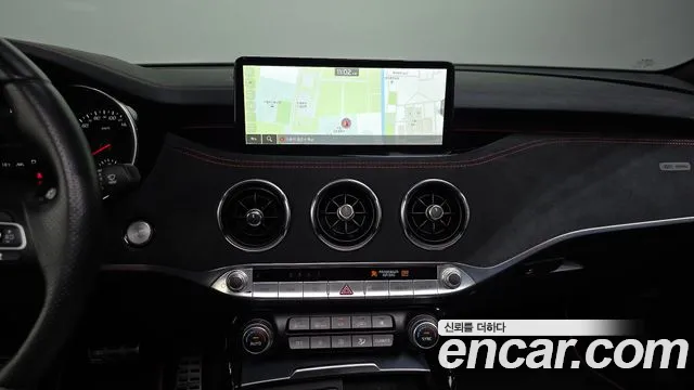 Kia Stinger 2023 thumb 10