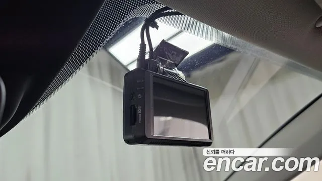 Kia Hybrid 2020 thumb 8