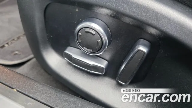 Jaguar XF 2019 thumb 6