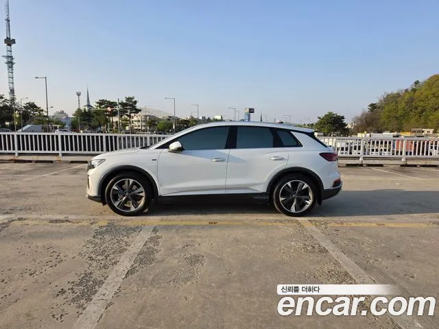 Audi Q4 e-tron 2023 thumb 4