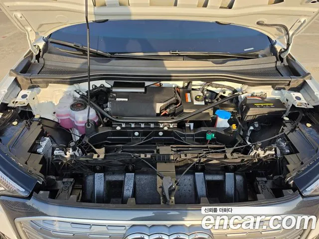 Audi Q4 e-tron 2023 thumb 9