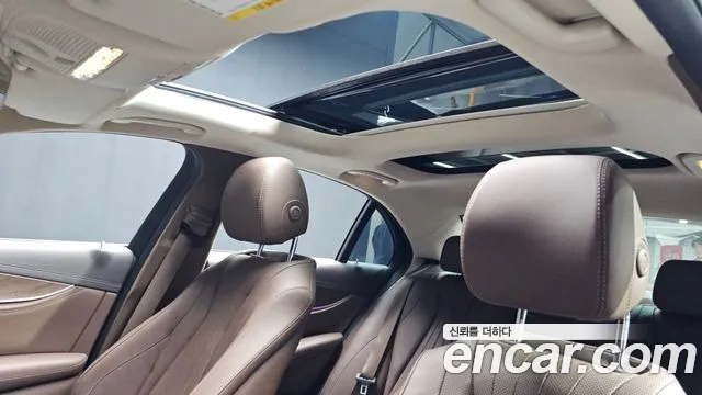 Mercedes-Benz E-Class 2016 thumb 11