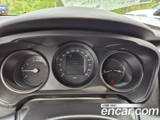 Renault SM6 2016 thumb 12