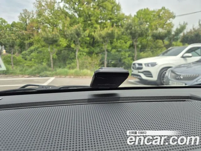 Renault SM6 2016 thumb 4
