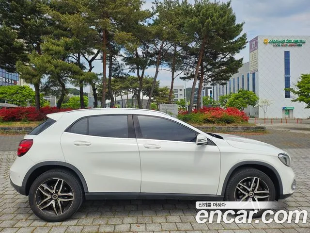 Mercedes-Benz A-Класс 2019 thumb 8