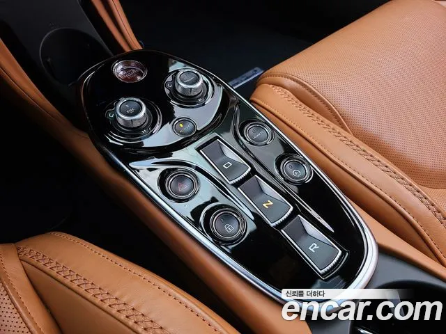 McLaren GT 2022 thumb 5