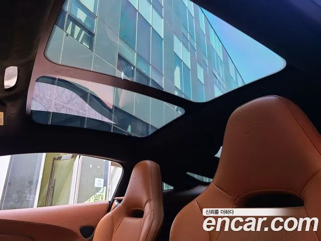 McLaren GT 2022 thumb 2