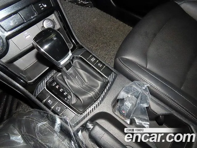 KGM Korando 2019 thumb 10