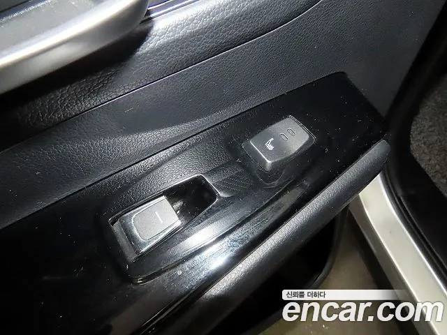 KGM Korando 2019 thumb 5