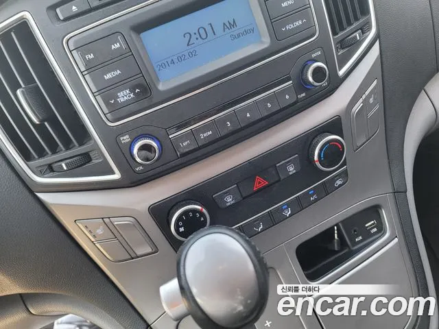 Hyundai Staria 2019 thumb 4