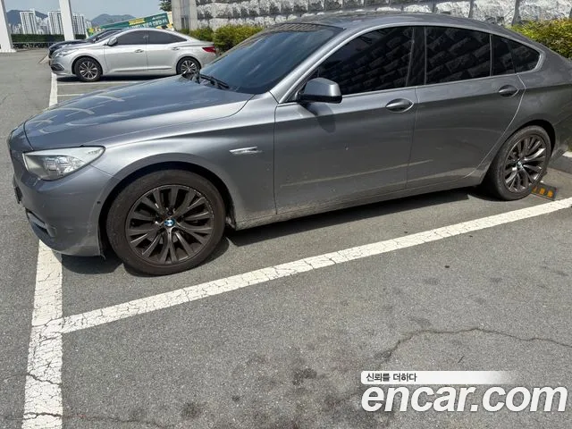 BMW 5 серии Gran Turismo 2011 thumb 2