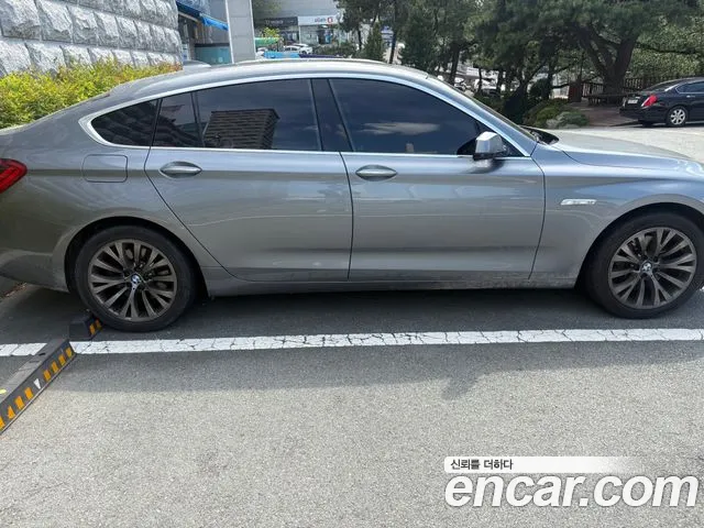 BMW 5 серии Gran Turismo 2011 thumb 5