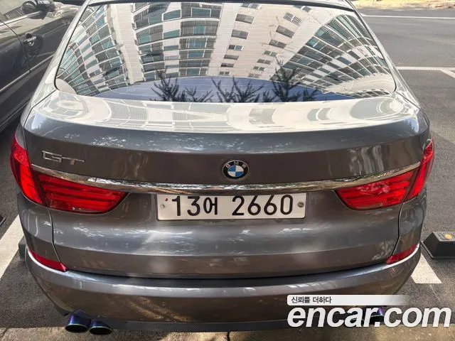 BMW 5 серии Gran Turismo 2011 thumb 8