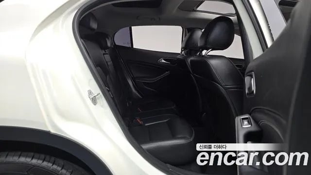 Mercedes-Benz A-Класс 2015 thumb 8