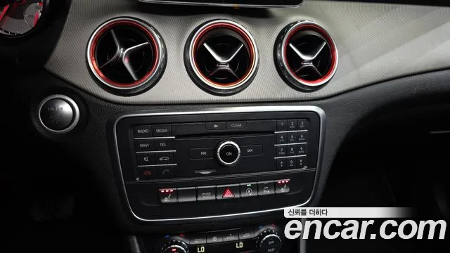 Mercedes-Benz A-Класс 2015 thumb 2