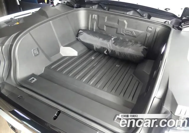 GMC Hummer EV 2022 thumb 10