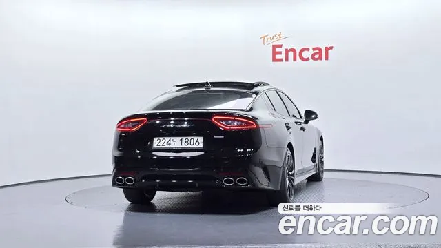 Kia Stinger 2019 thumb 7