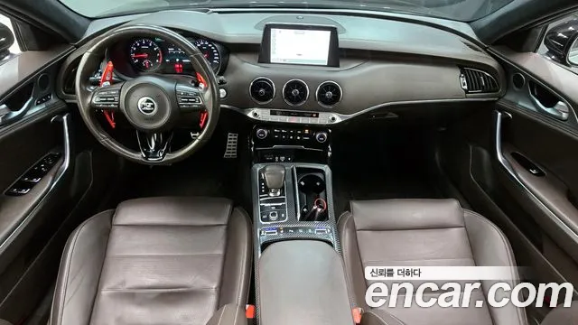 Kia Stinger 2019 thumb 2
