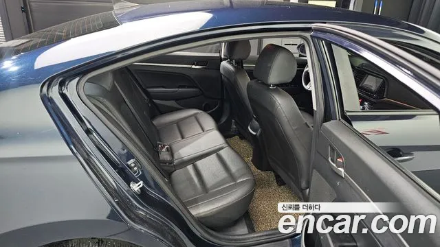 Hyundai Elantra 2019 thumb 11