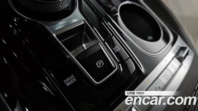 Kia Carnival 2021 thumb 11