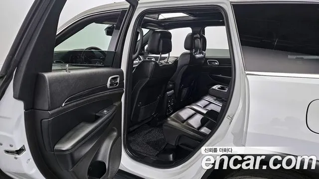 Jeep Grand Cherokee 2019 thumb 5