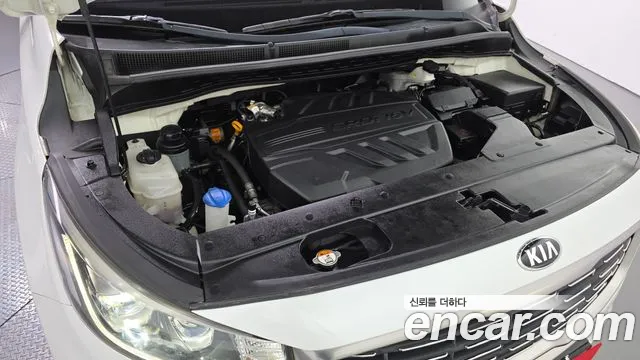 Kia Carnival 2018 thumb 6