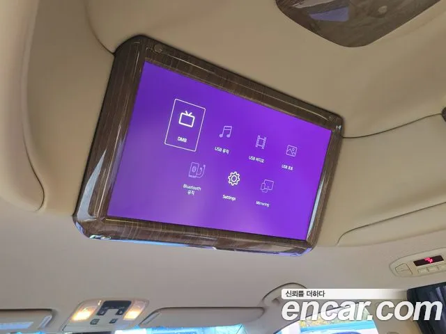 Kia Carnival 2016 thumb 12