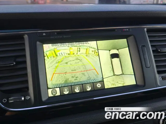 Kia Carnival 2016 thumb 3
