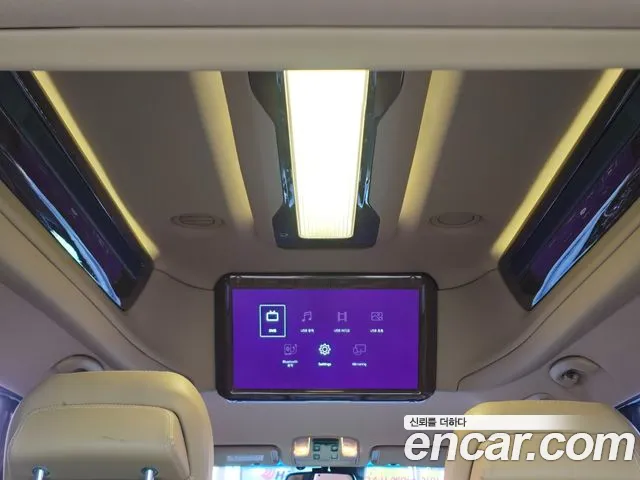 Kia Carnival 2016 thumb 6
