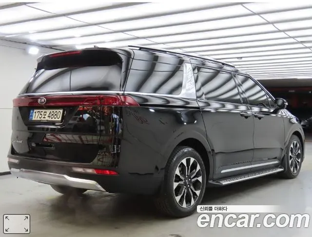 Kia Carnival 2021 thumb 7