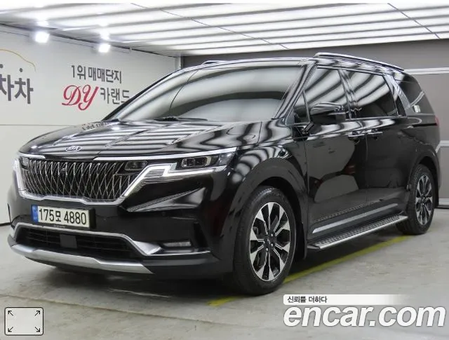Kia Carnival 2021 thumb 5