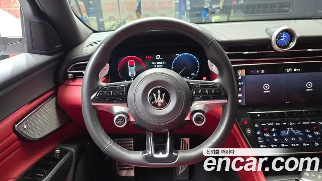 Maserati Grecale 2023 thumb 11
