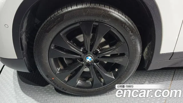 BMW X1 2020 thumb 10