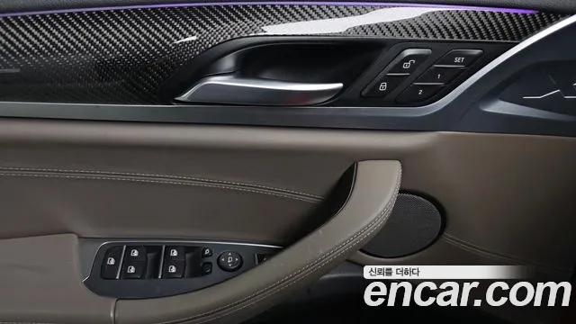 BMW X4 M 2019 thumb 11