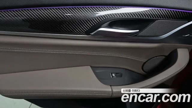 BMW X4 M 2019 thumb 7