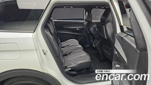 Peugeot 5008 2019 thumb 12